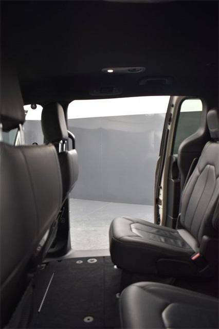 used 2021 Chrysler Pacifica car, priced at $26,622