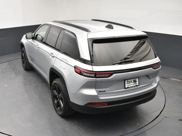 used 2023 Jeep Grand Cherokee car, priced at $32,954