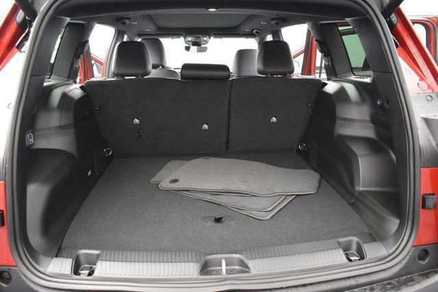new 2026 Jeep Cherokee car, priced at $40,560