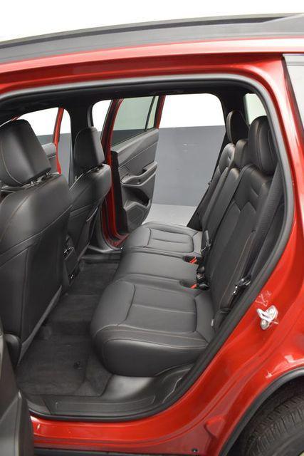 new 2026 Jeep Cherokee car, priced at $40,560
