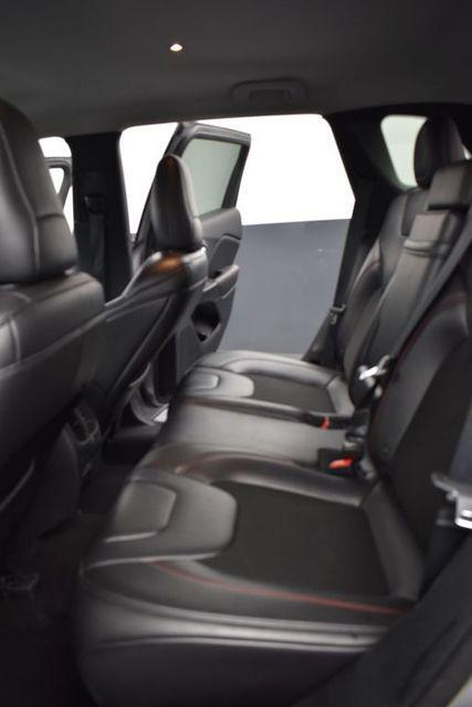 used 2019 Jeep Cherokee car, priced at $15,464