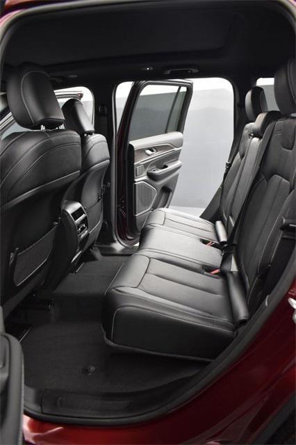 new 2026 Jeep Grand Cherokee car, priced at $53,720