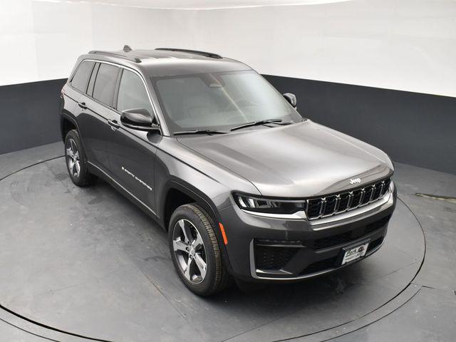 new 2026 Jeep Grand Cherokee car, priced at $42,360