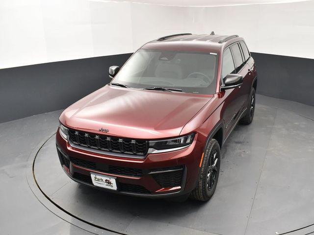 new 2026 Jeep Grand Cherokee car, priced at $43,905