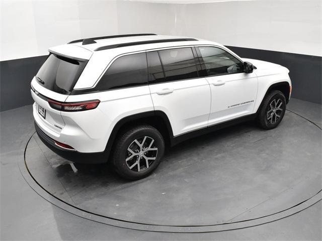 new 2025 Jeep Grand Cherokee car, priced at $43,020