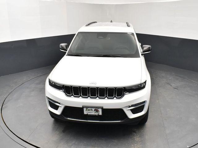 new 2025 Jeep Grand Cherokee car, priced at $39,960