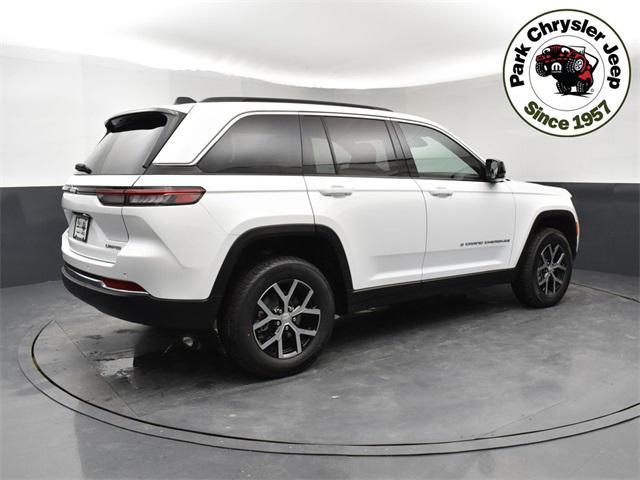 new 2025 Jeep Grand Cherokee car, priced at $43,020