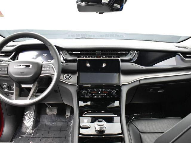 used 2023 Jeep Grand Cherokee car, priced at $29,744