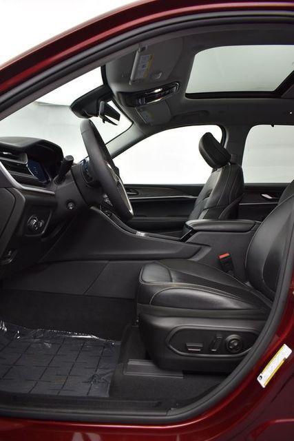 used 2023 Jeep Grand Cherokee car, priced at $29,744