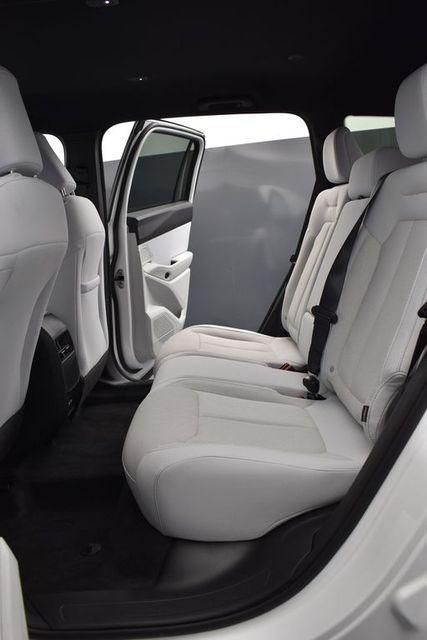 new 2026 Jeep Cherokee car, priced at $37,995