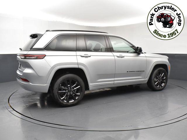 new 2026 Jeep Grand Cherokee car, priced at $47,175
