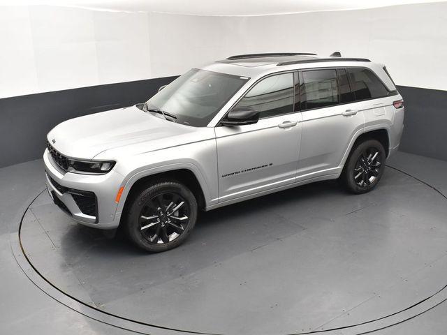 new 2026 Jeep Grand Cherokee car, priced at $47,175