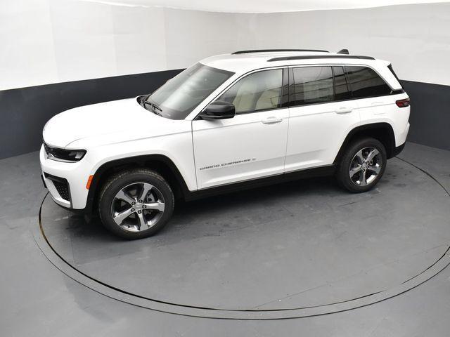 new 2026 Jeep Grand Cherokee car, priced at $41,765