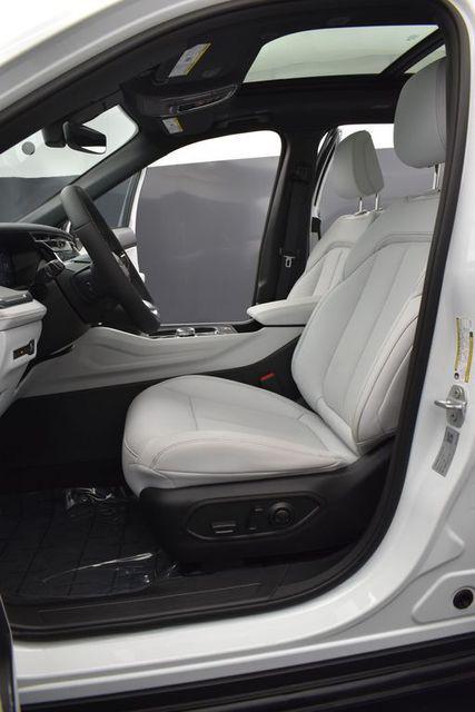 new 2026 Jeep Cherokee car, priced at $40,335