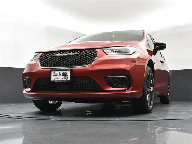 new 2026 Chrysler Pacifica car, priced at $51,560