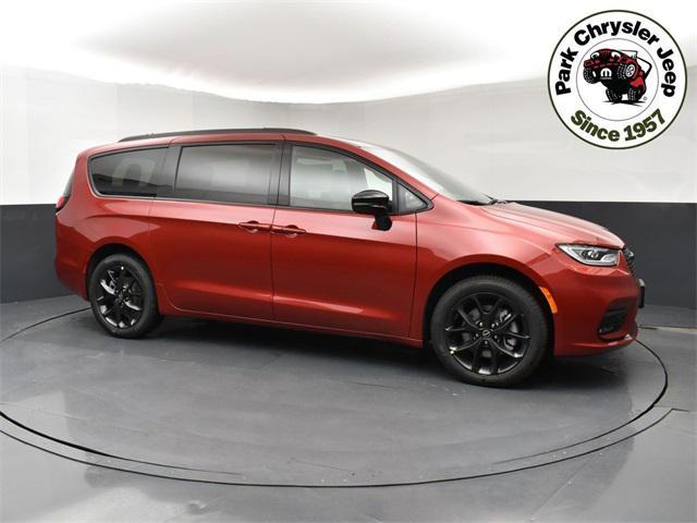 new 2026 Chrysler Pacifica car, priced at $51,560