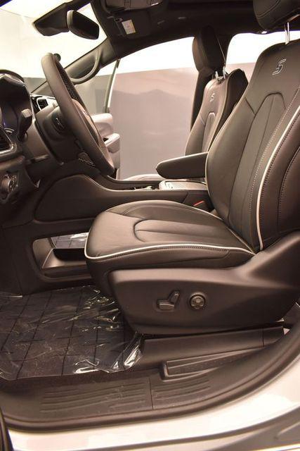 new 2026 Chrysler Pacifica car, priced at $50,085