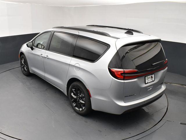new 2026 Chrysler Pacifica car, priced at $50,085