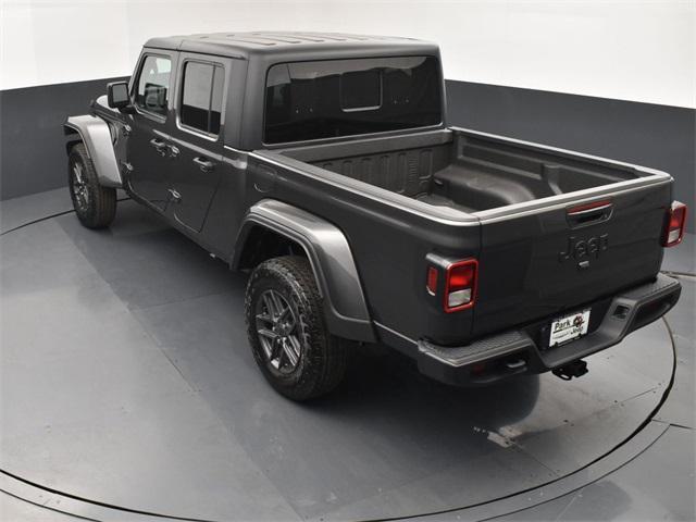 new 2025 Jeep Gladiator car, priced at $47,195