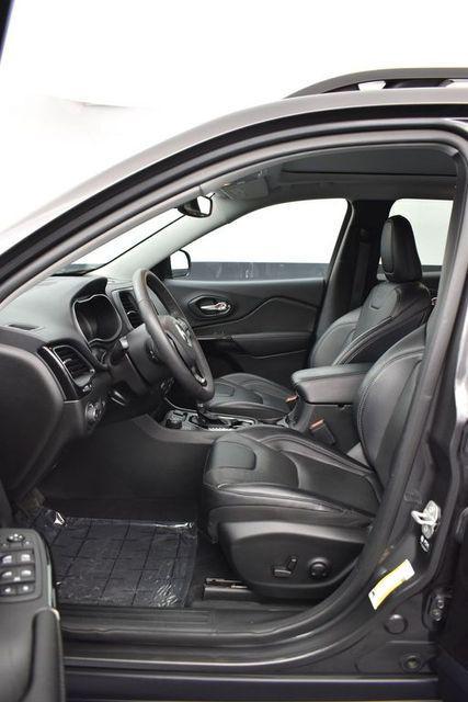 used 2023 Jeep Cherokee car, priced at $25,432