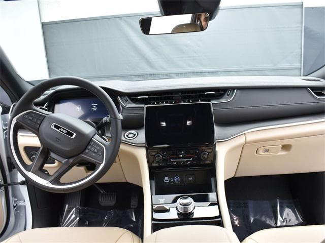 new 2025 Jeep Grand Cherokee car, priced at $48,260