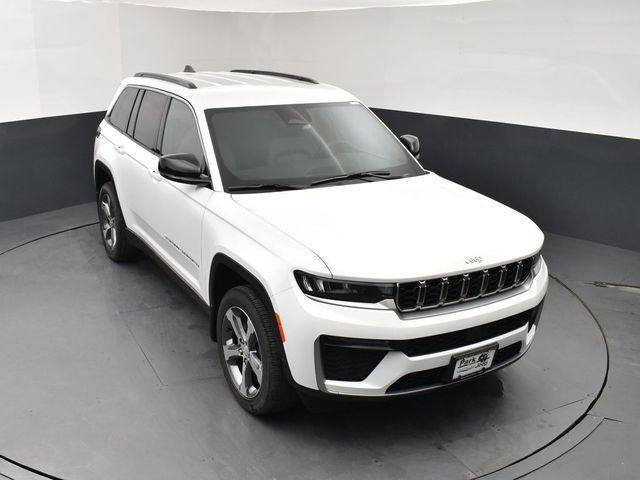 new 2026 Jeep Grand Cherokee car, priced at $43,930