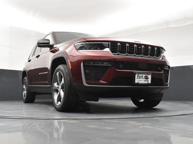 new 2026 Jeep Grand Cherokee car, priced at $46,285
