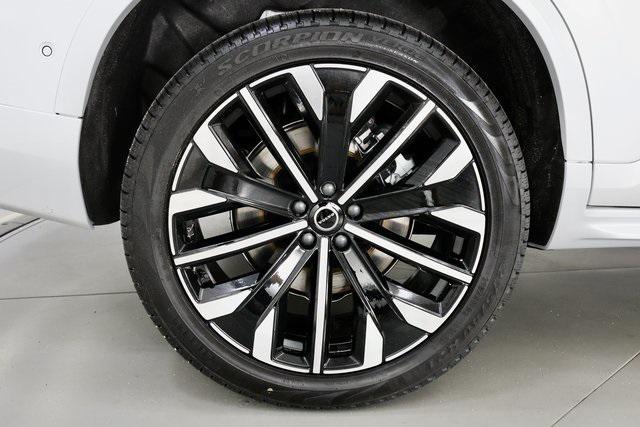 new 2026 Volvo XC90 car, priced at $69,825