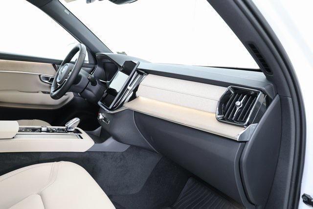 new 2026 Volvo XC90 car, priced at $69,825