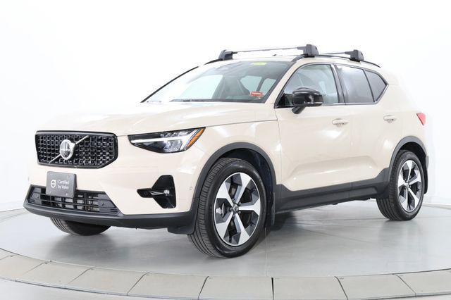used 2025 Volvo XC40 car, priced at $34,689