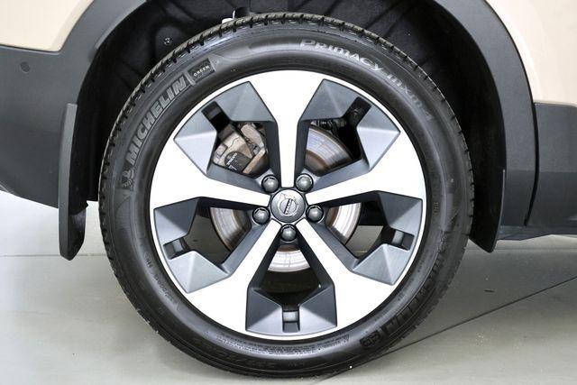 used 2025 Volvo XC40 car, priced at $34,689