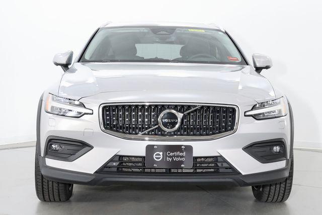 used 2025 Volvo V60 Cross Country car, priced at $38,990
