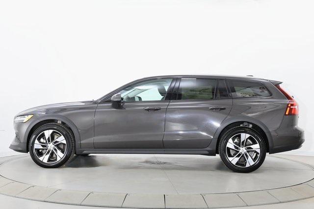 used 2025 Volvo V60 Cross Country car, priced at $38,890