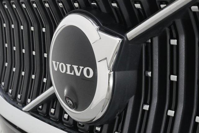 used 2025 Volvo V60 Cross Country car, priced at $38,890