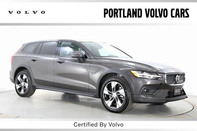 used 2025 Volvo V60 Cross Country car, priced at $38,990