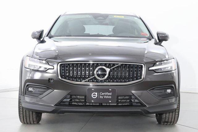 used 2025 Volvo V60 Cross Country car, priced at $38,890