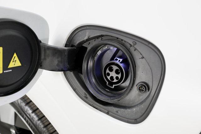 used 2024 Volvo XC60 Recharge Plug-In Hybrid car, priced at $41,890