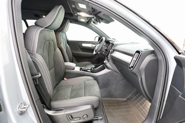 new 2026 Volvo XC40 car, priced at $56,570