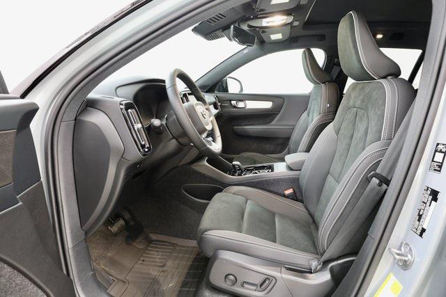 new 2026 Volvo XC40 car, priced at $51,460