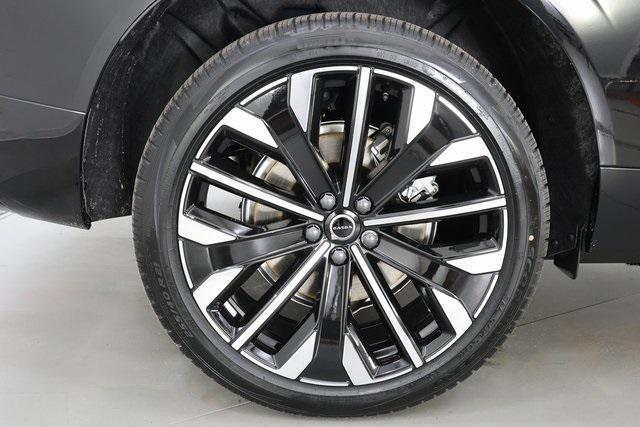 new 2026 Volvo XC60 Plug-In Hybrid car, priced at $73,235