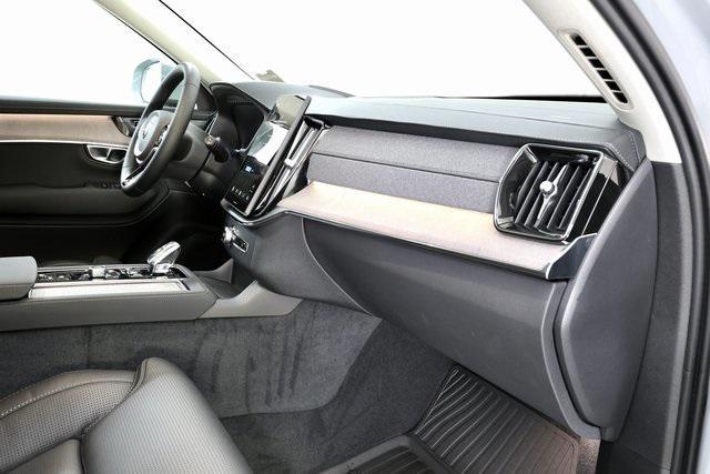 new 2026 Volvo XC90 car, priced at $73,155