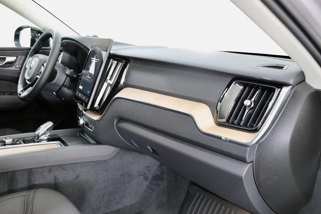 new 2026 Volvo XC60 car, priced at $55,985