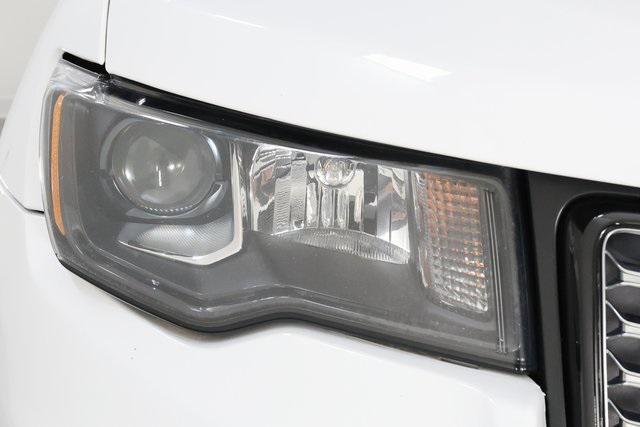 used 2020 Jeep Grand Cherokee car, priced at $22,690