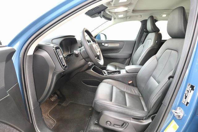 used 2025 Volvo XC40 car, priced at $31,990