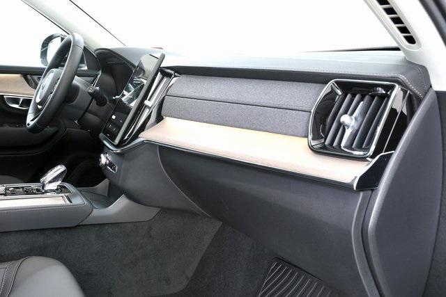 new 2026 Volvo XC90 car, priced at $68,445