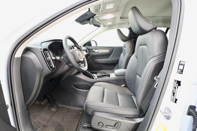 new 2026 Volvo XC40 car, priced at $45,150