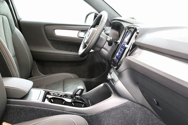 new 2026 Volvo XC40 car, priced at $51,625