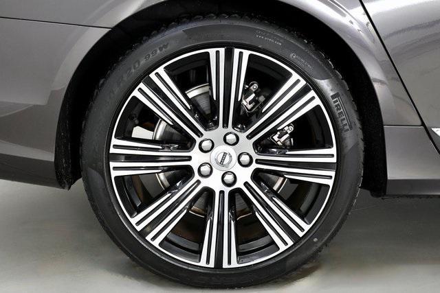 used 2022 Volvo S90 Recharge Plug-In Hybrid car, priced at $42,990