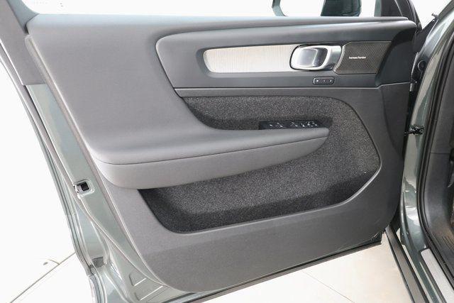 new 2026 Volvo XC40 car, priced at $47,960