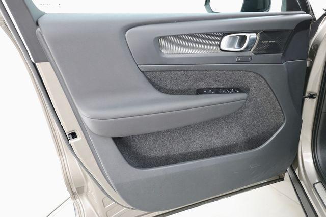 used 2022 Volvo XC40 car, priced at $25,990